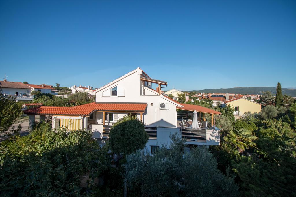 Surfer's Lodge, Nature Driven With Sauna Apartment Krk Town